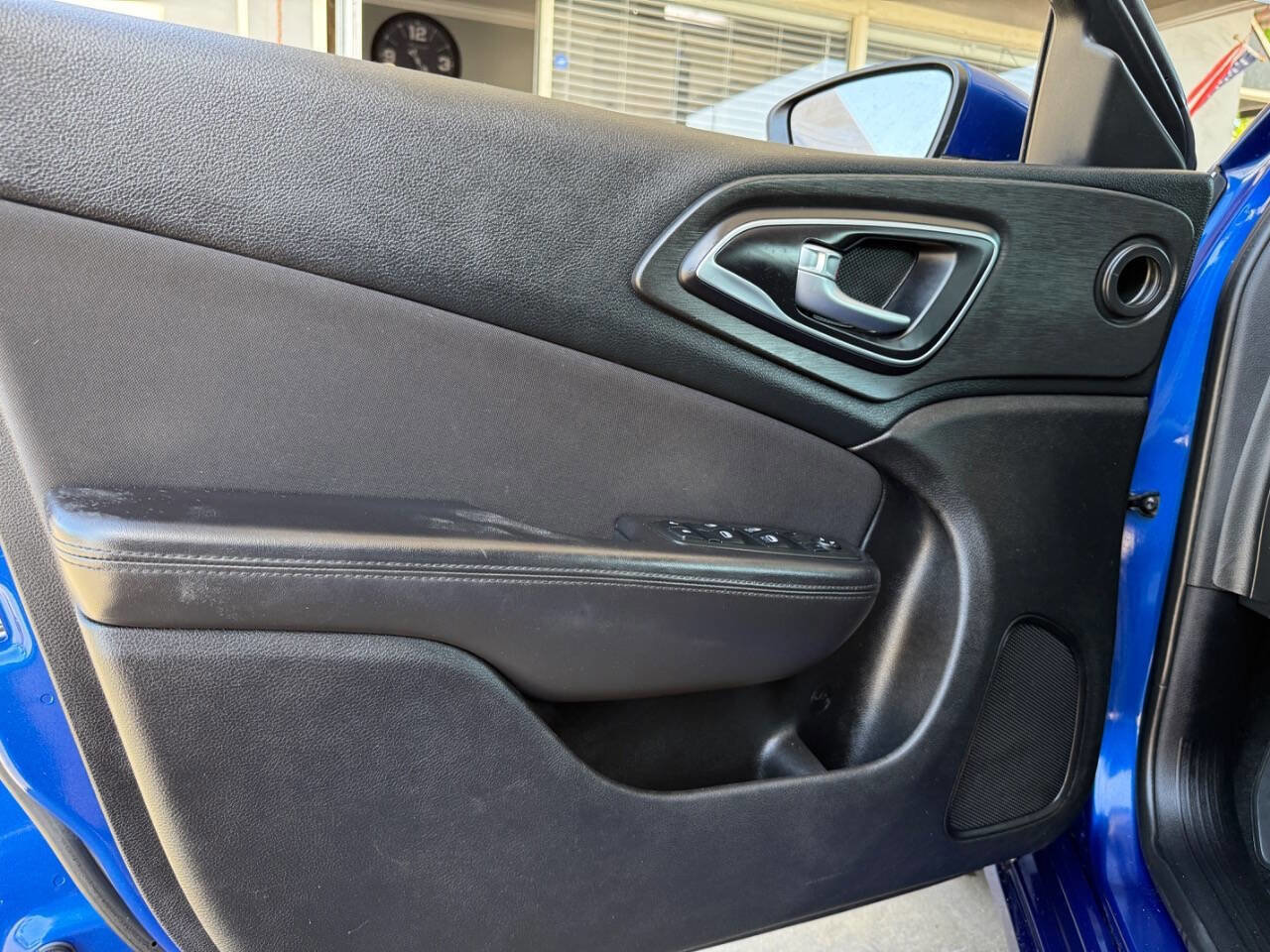 Used 2015 Chrysler 200 Limited image 17