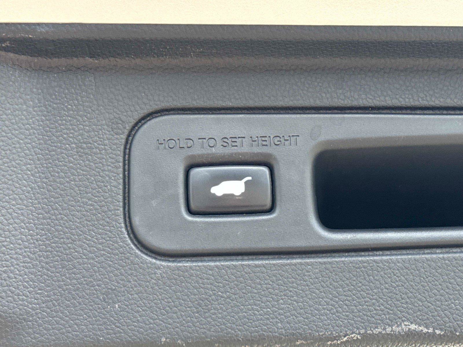 Certified 2024 Honda Pilot EX-L image 13
