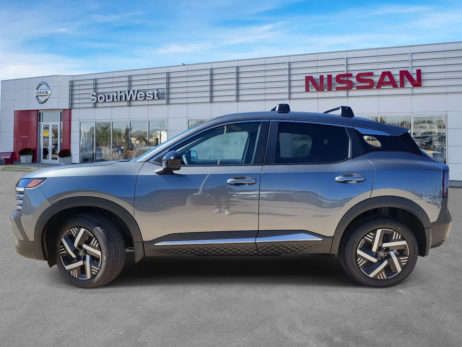 New 2026 Nissan Kicks SV image 9