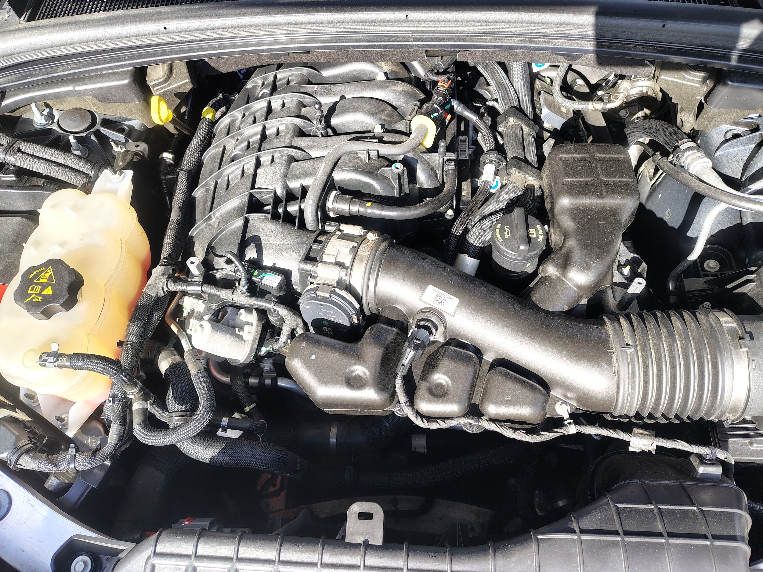 Certified 2024 Jeep Grand Cherokee Limited AWD/4WD image 16