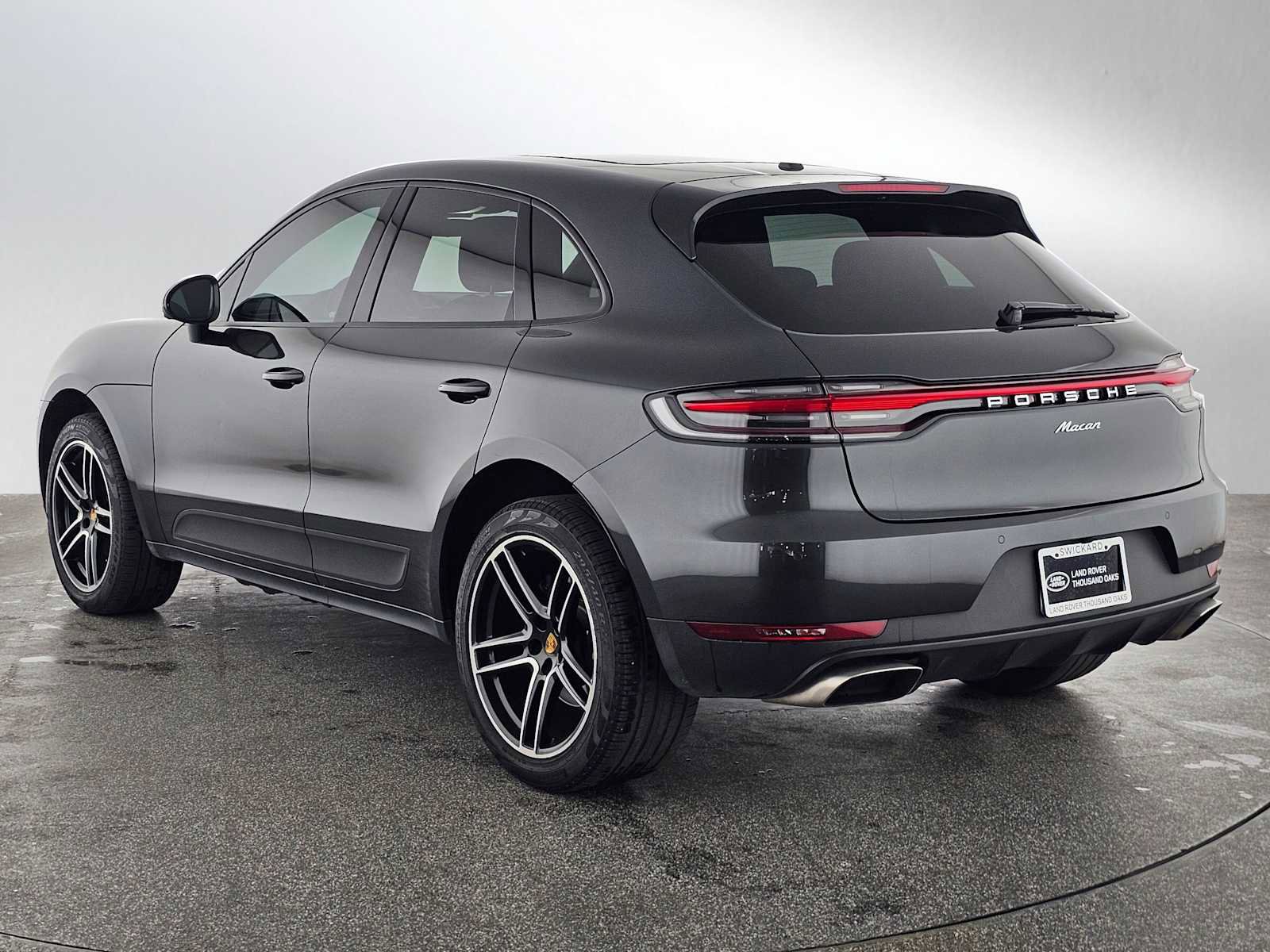 Used 2021 Porsche Macan image 3
