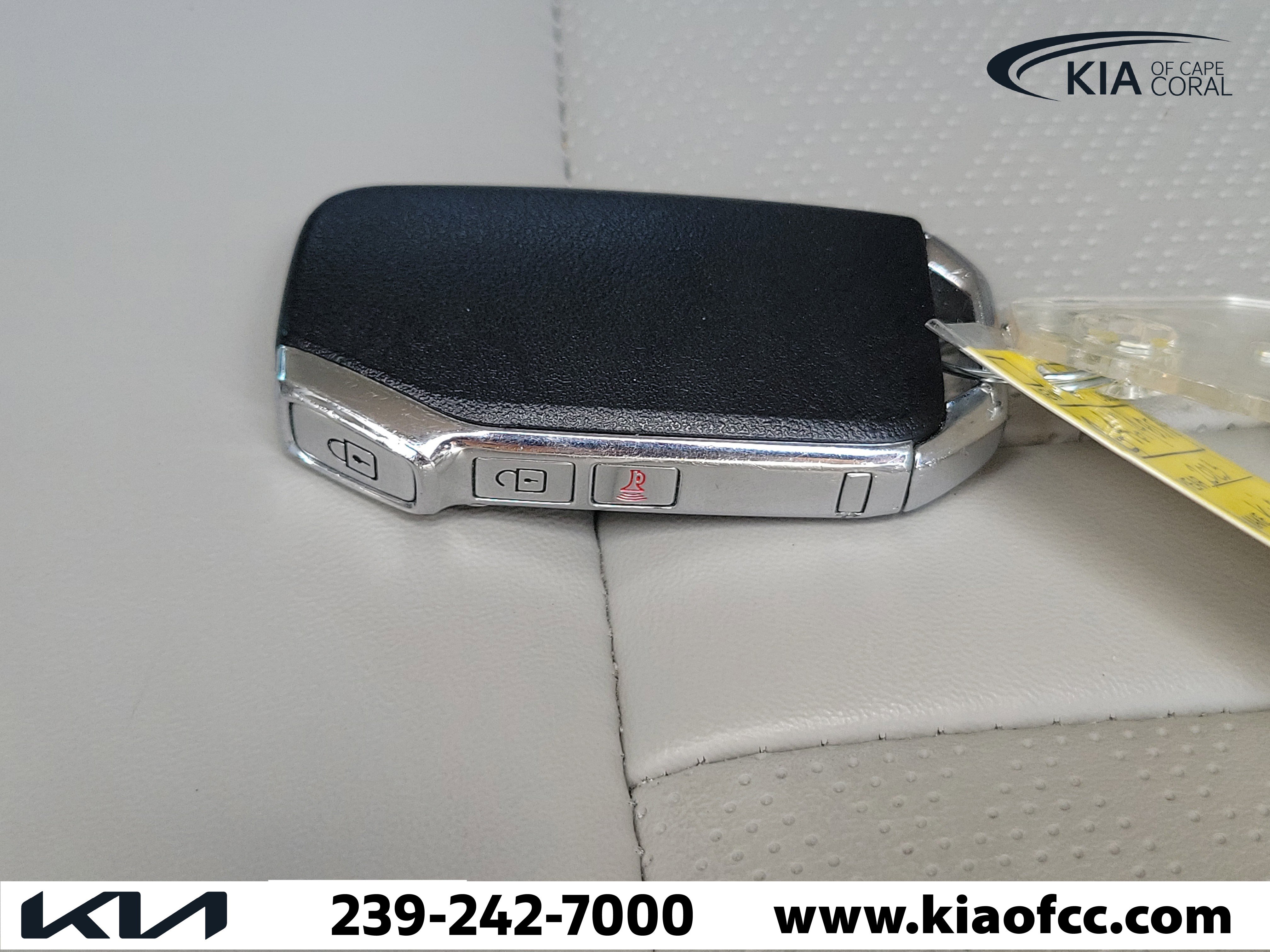 Certified 2023 Kia Sorento S w/ Panoramic Sunroof Package FWD image 32