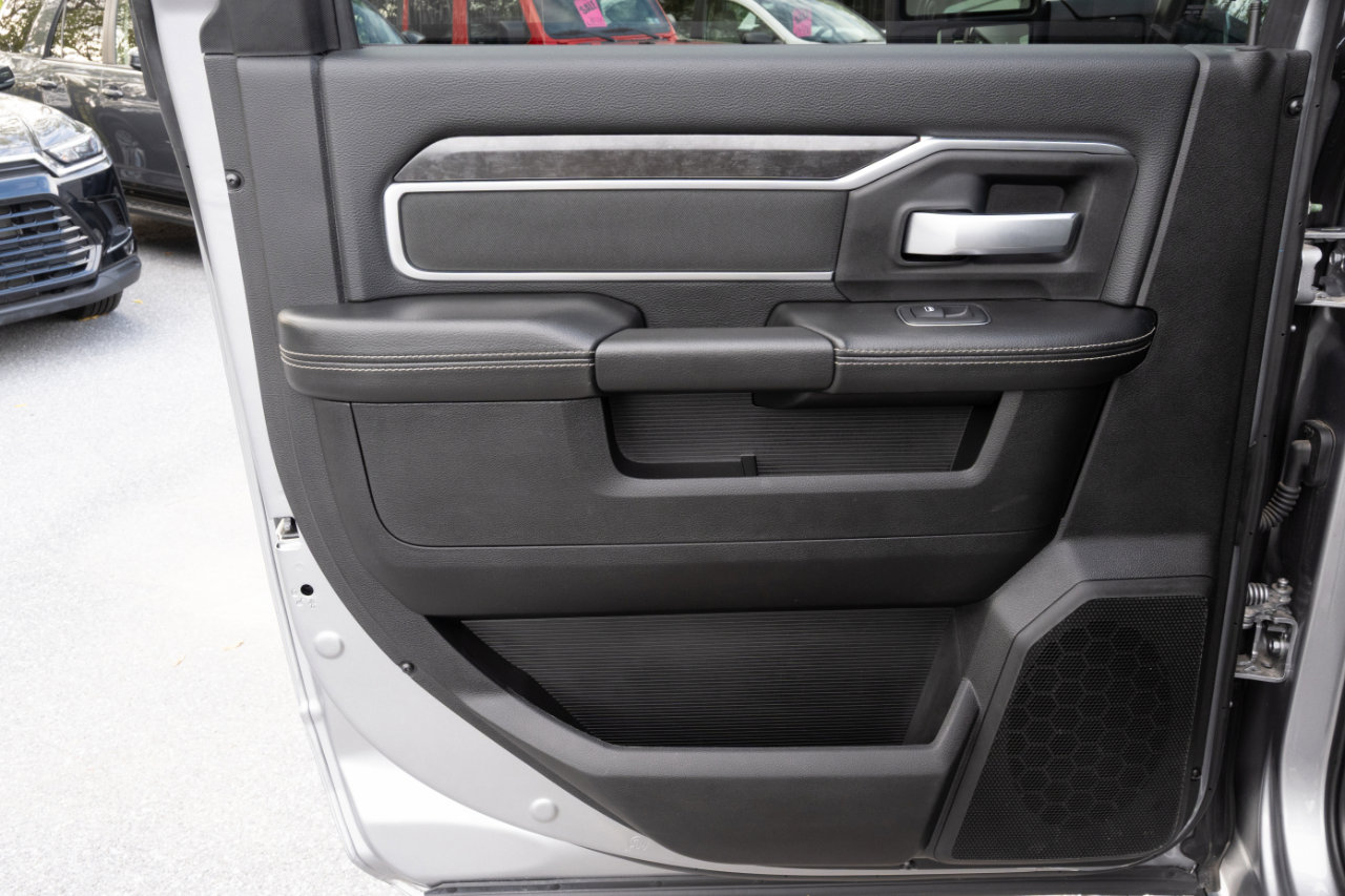 Used 2024 RAM 2500 Big Horn w/ Bed Utility Group image 21