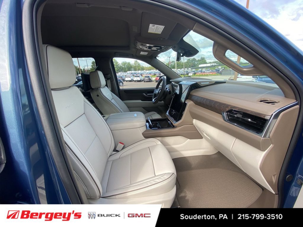 New 2026 GMC Yukon Denali w/ Denali Reserve Package AWD/4WD image 30
