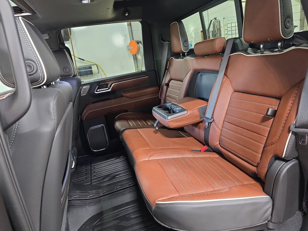 New 2026 GMC Sierra 3500 Denali Ultimate AWD/4WD image 14