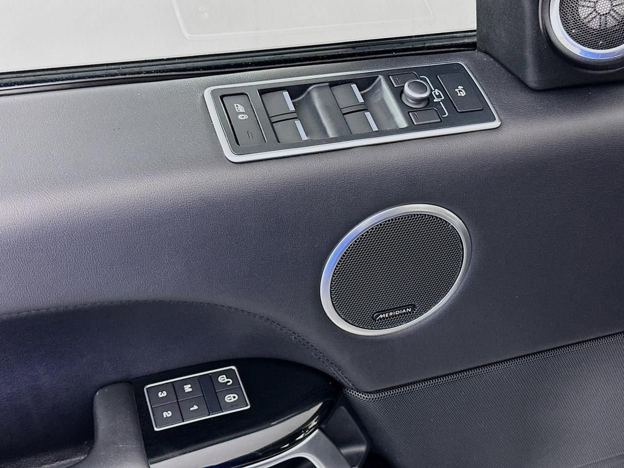 Used 2016 Land Rover Range Rover Supercharged image 30