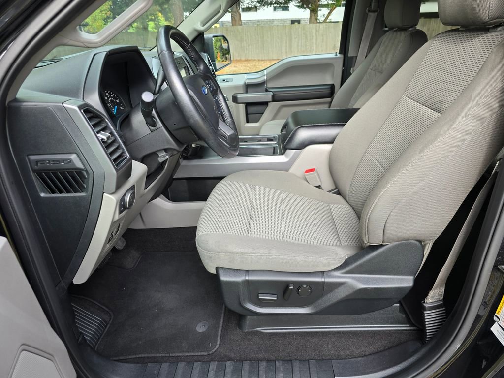 Used 2019 Ford F150 XLT w/ Equipment Group 302A Luxury AWD/4WD image 20