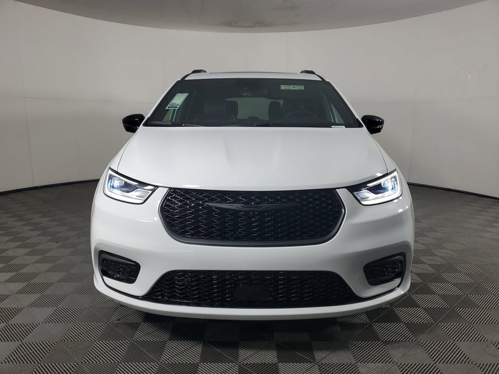 New 2026 Chrysler Pacifica Limited w/ S Appearance Package image 9