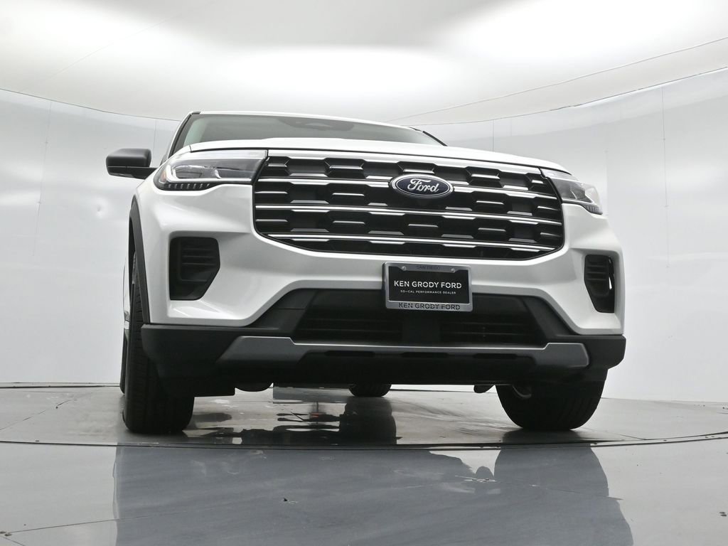 New 2026 Ford Explorer Active image 46