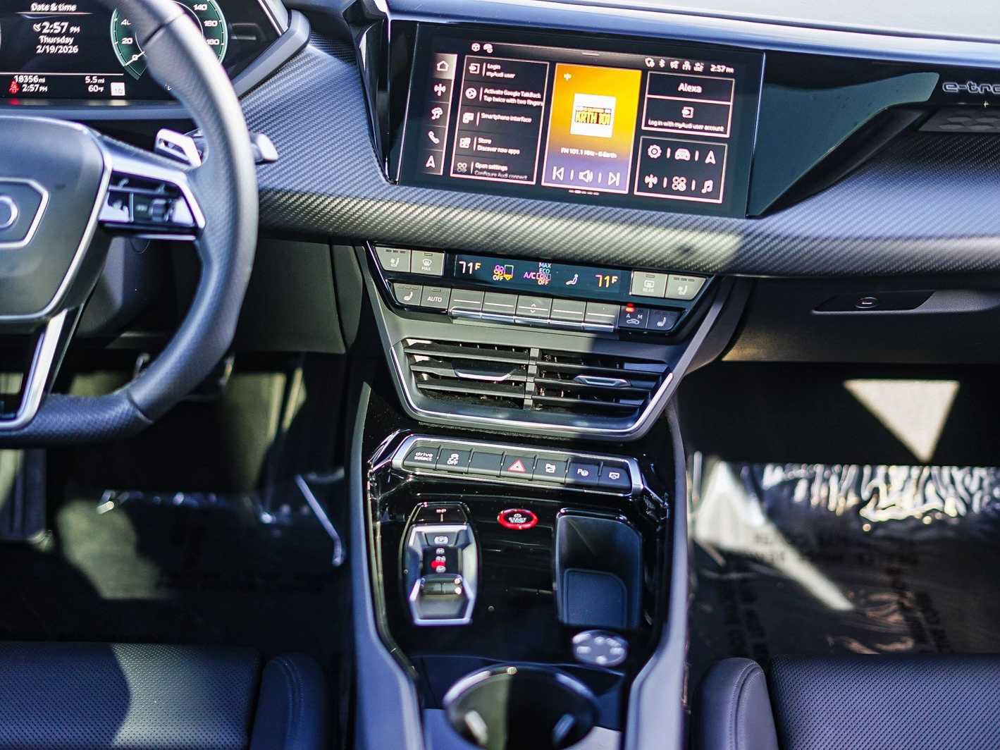 Used 2024 Audi RS e-tron GT w/ Carbon Performance Package image 15