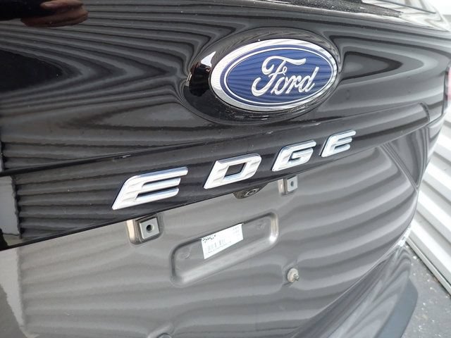 Certified 2023 Ford Edge SEL w/ Convenience Package AWD/4WD image 5