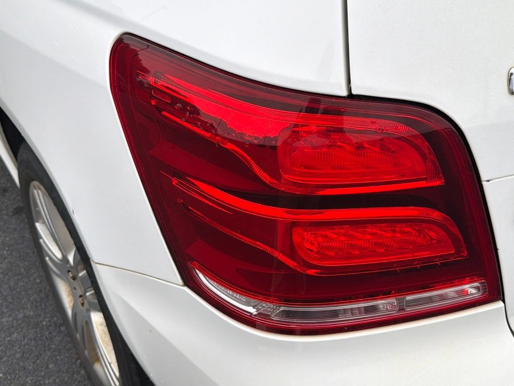 Used 2015 Mercedes-Benz GLK 350 2WD image 18