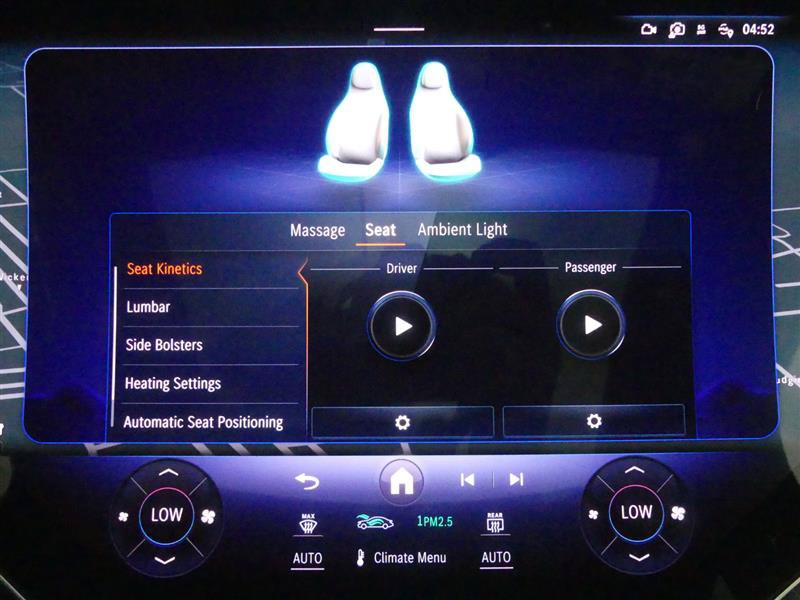 Used 2025 Mercedes-Benz EQS 580 4MATIC SUV w/ Exclusive Trim Package image 16
