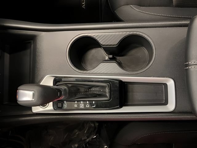 Used 2025 Nissan Altima 2.5 SV FWD image 25
