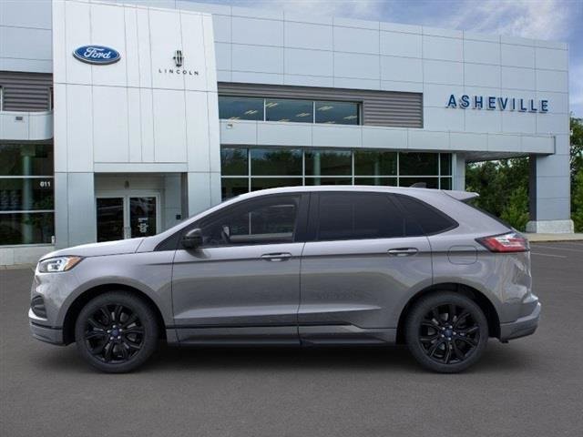New 2024 Ford Edge SE w/ Black Appearance Package image 3