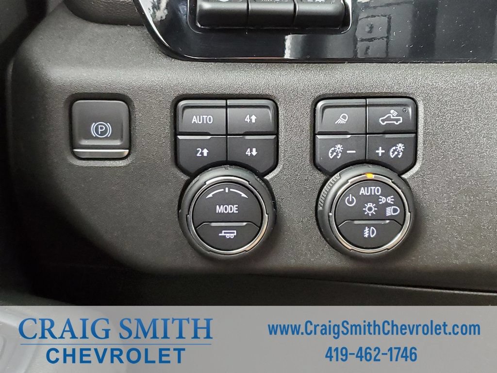 Used 2023 Chevrolet Silverado 1500 High Country w/ High Country Premium Package AWD/4WD image 29