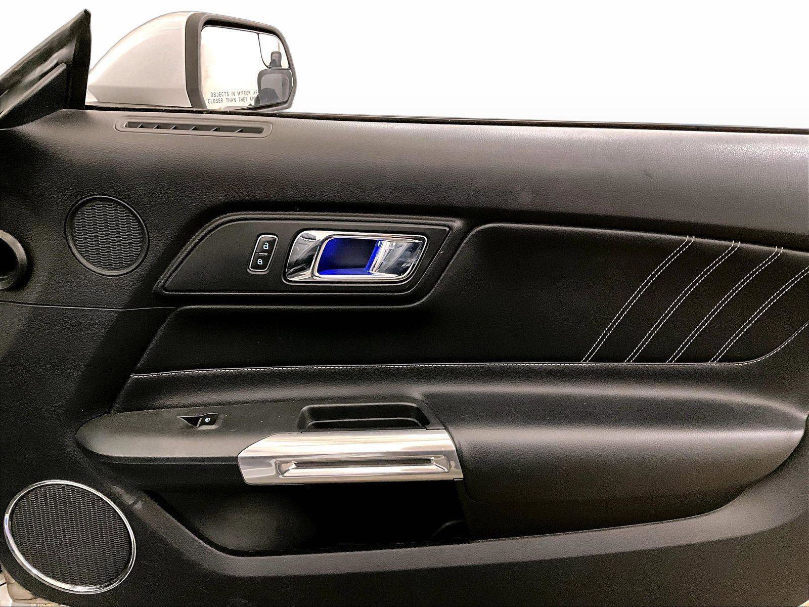 Used 2016 Ford Mustang Premium image 24