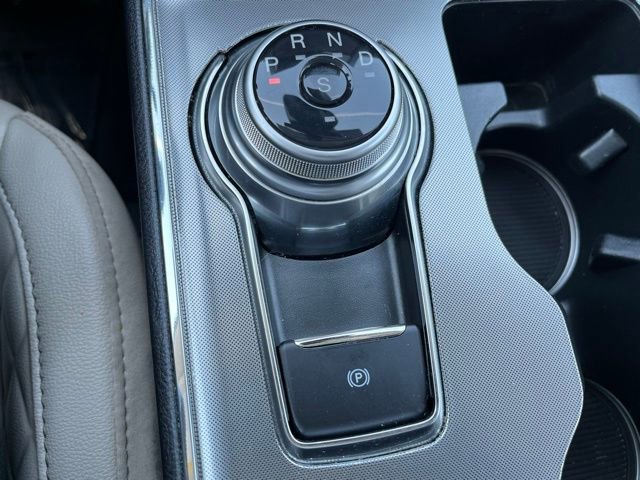 Used 2024 Ford Edge Titanium image 16