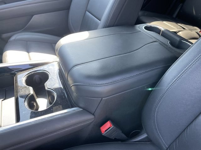 Used 2025 Chevrolet Tahoe LT AWD/4WD image 21