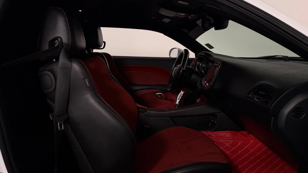 Used 2018 Dodge Challenger R/T Plus RWD image 24