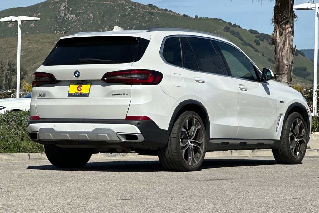 Used 2023 BMW X5 xDrive45e w/ Executive Package image 3