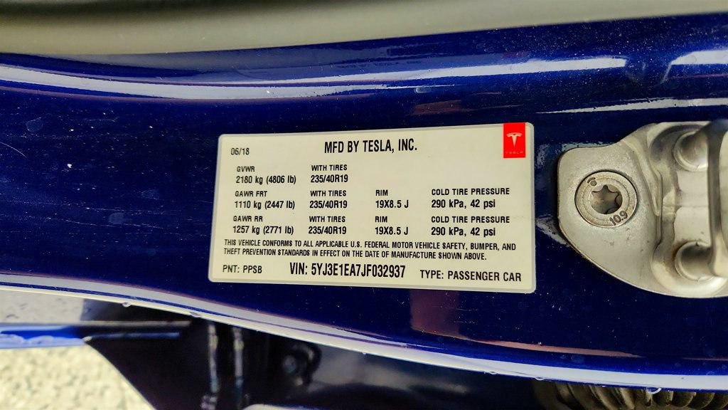 Used 2018 Tesla Model 3 Long Range RWD image 23