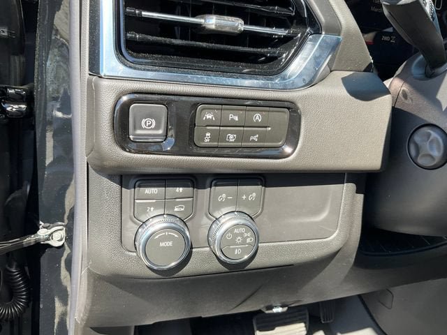 New 2026 GMC Yukon Denali w/ Sun & Power Step Package AWD/4WD image 7