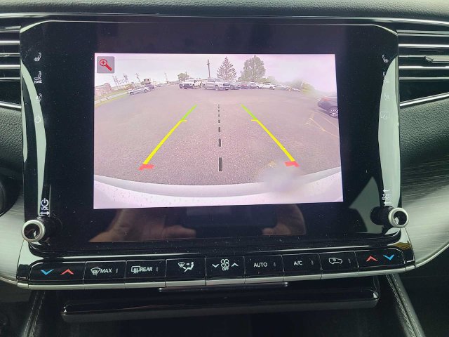 Used 2023 Jeep Wagoneer Series III w/ Preferred Equipment Group AWD/4WD image 33