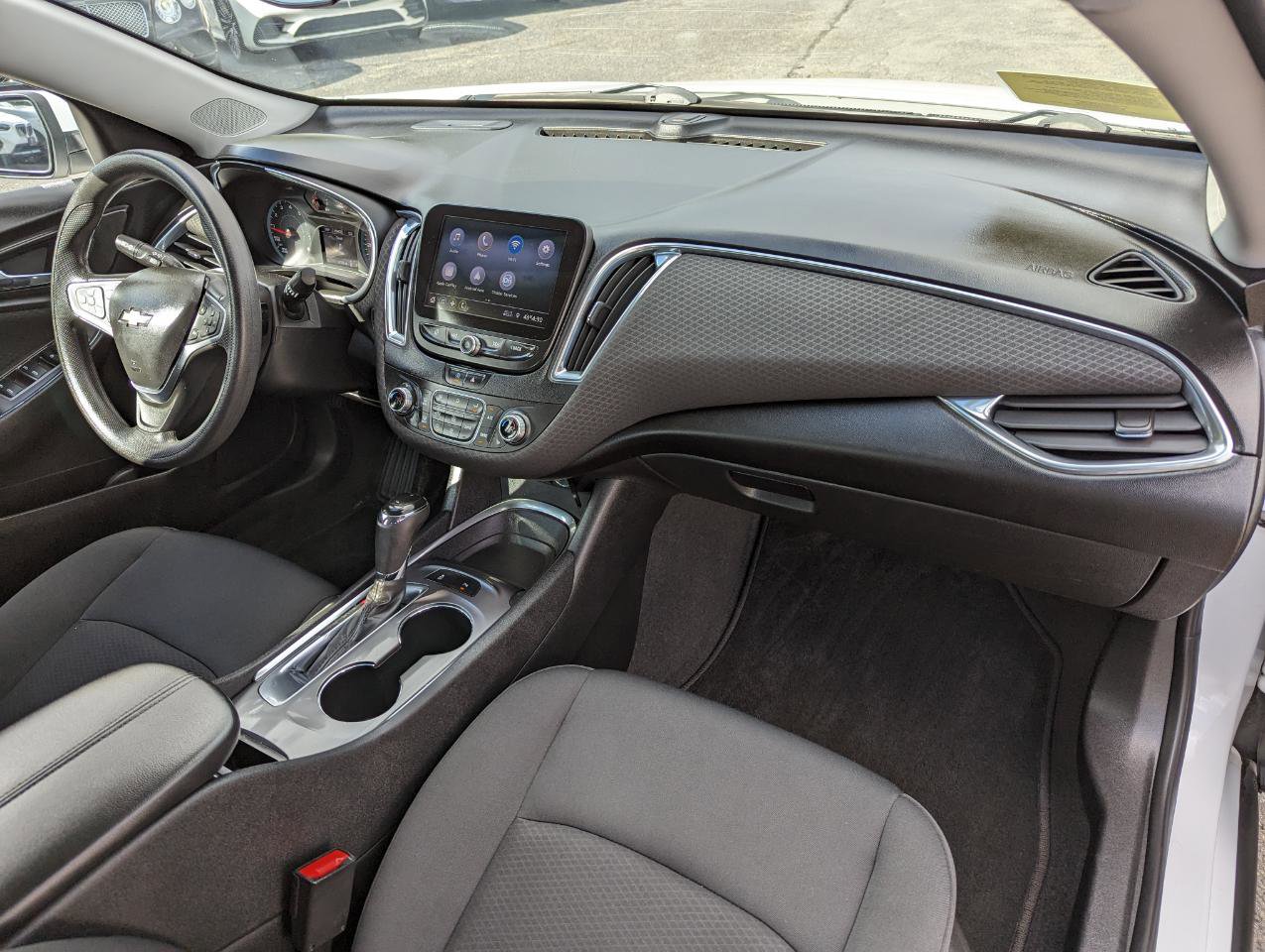 Used 2020 Chevrolet Malibu LT image 29