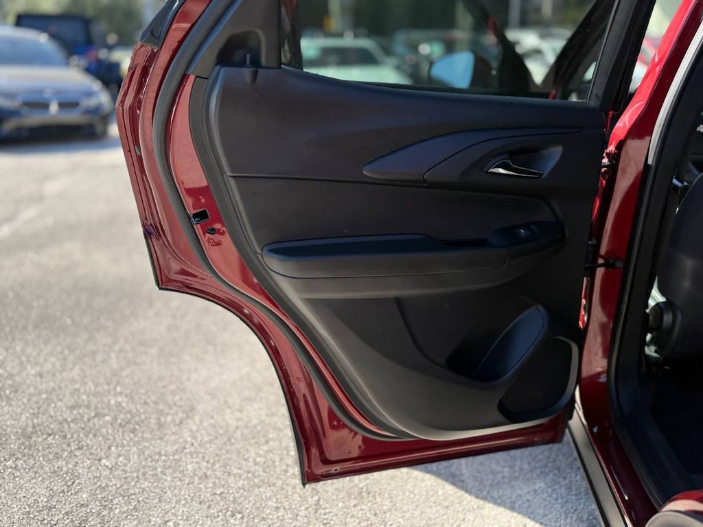 Used 2025 Chevrolet TrailBlazer LT image 13