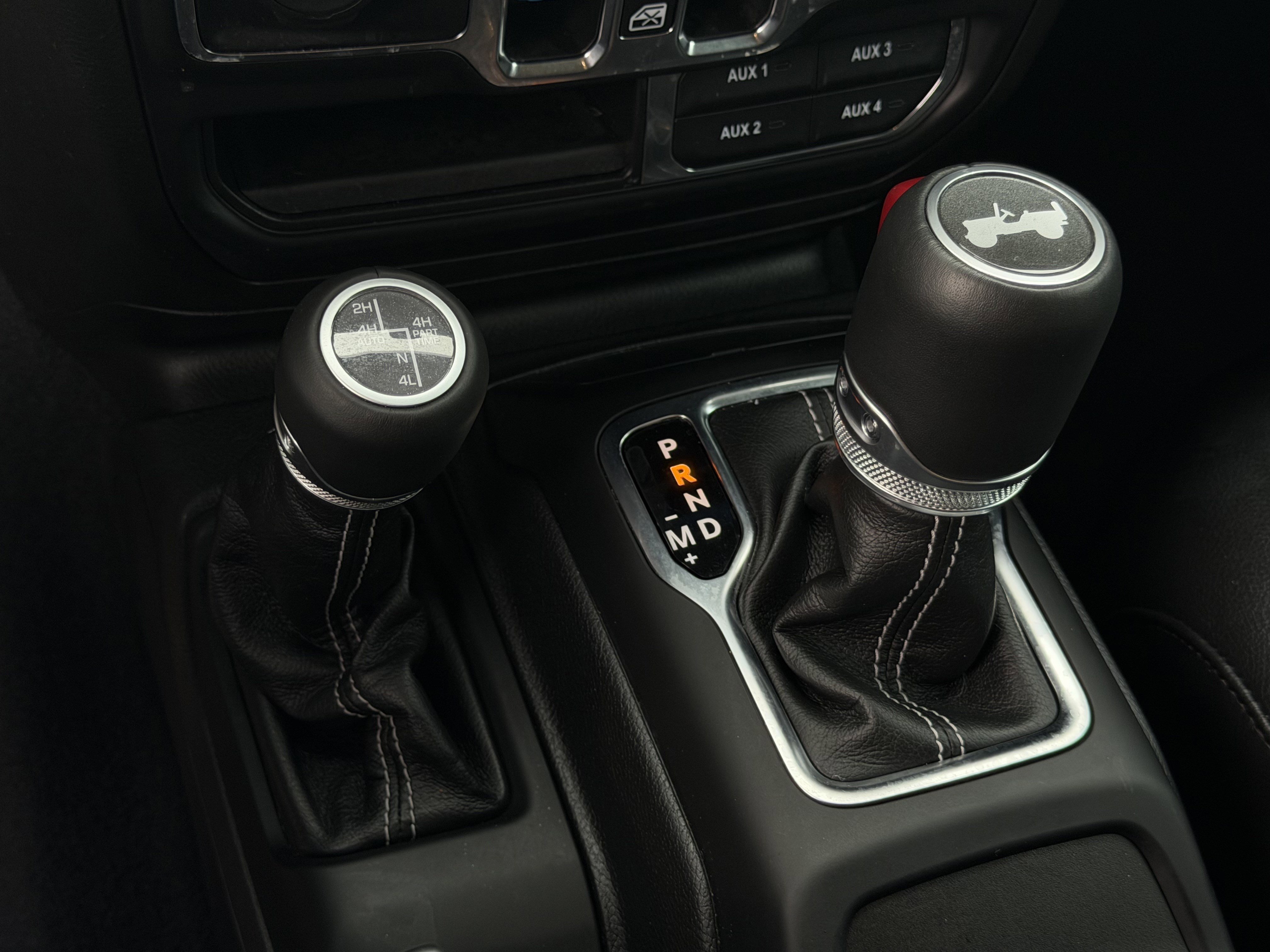 Used 2023 Jeep Wrangler Unlimited Sahara w/ Cold Weather Group AWD/4WD image 19