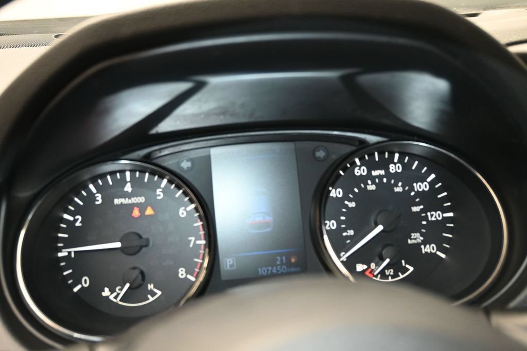 Used 2020 Nissan Rogue Sport SV FWD image 17