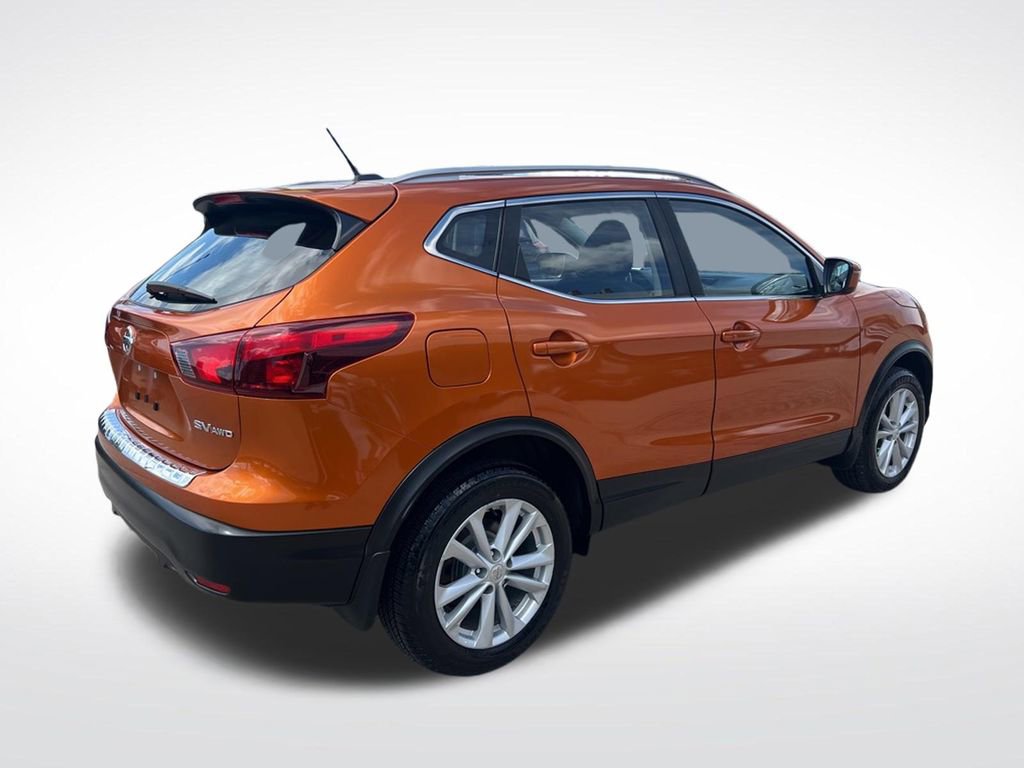 Used 2017 Nissan Rogue Sport SV w/ SV All-Weather Package AWD/4WD image 49