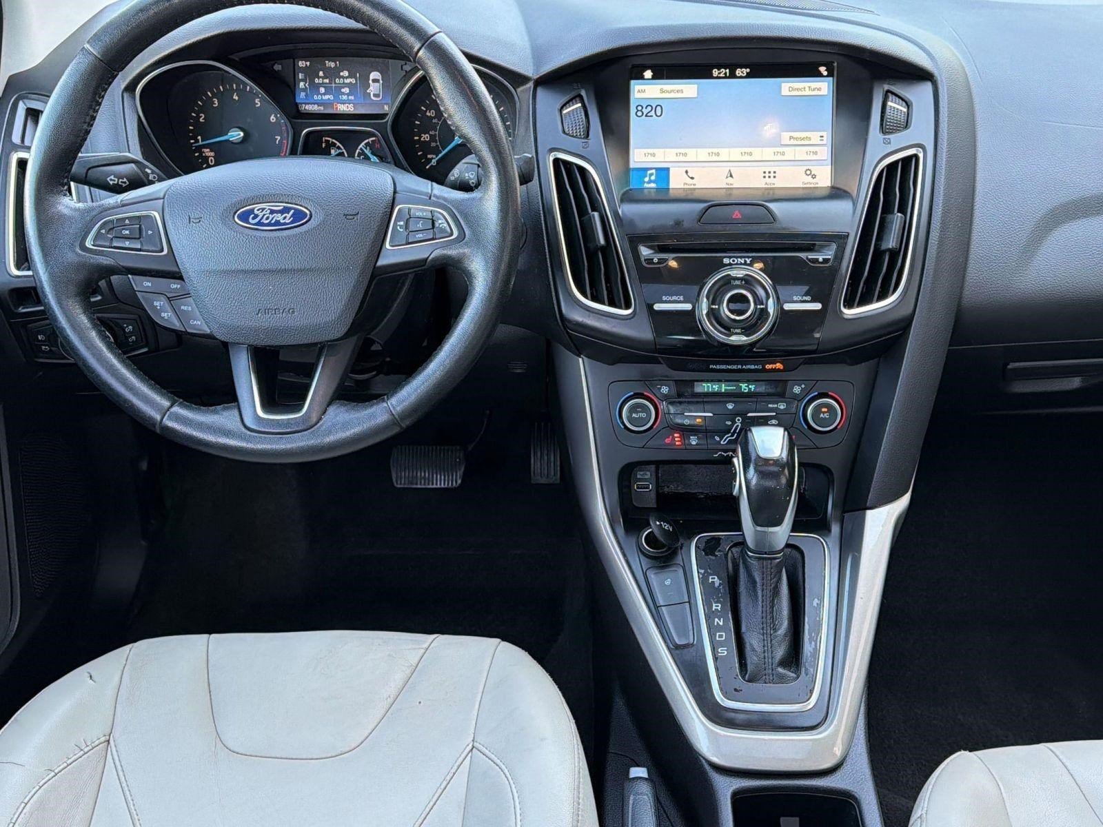 Used 2018 Ford Focus Titanium FWD image 25