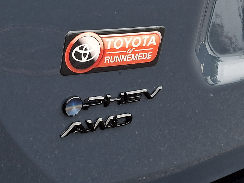 Certified 2026 Toyota RAV4 SE AWD/4WD image 31