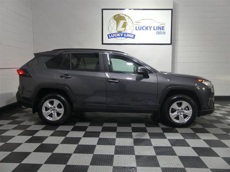 Used 2021 Toyota RAV4 XLE AWD/4WD image 6