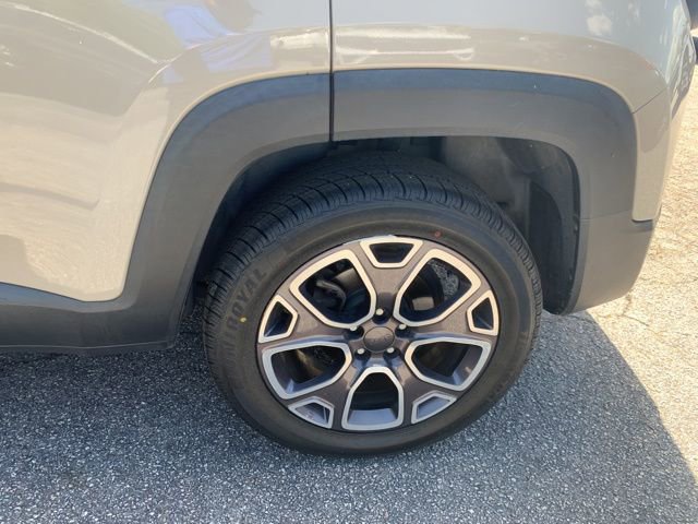 Used 2016 Jeep Renegade Limited AWD/4WD image 35
