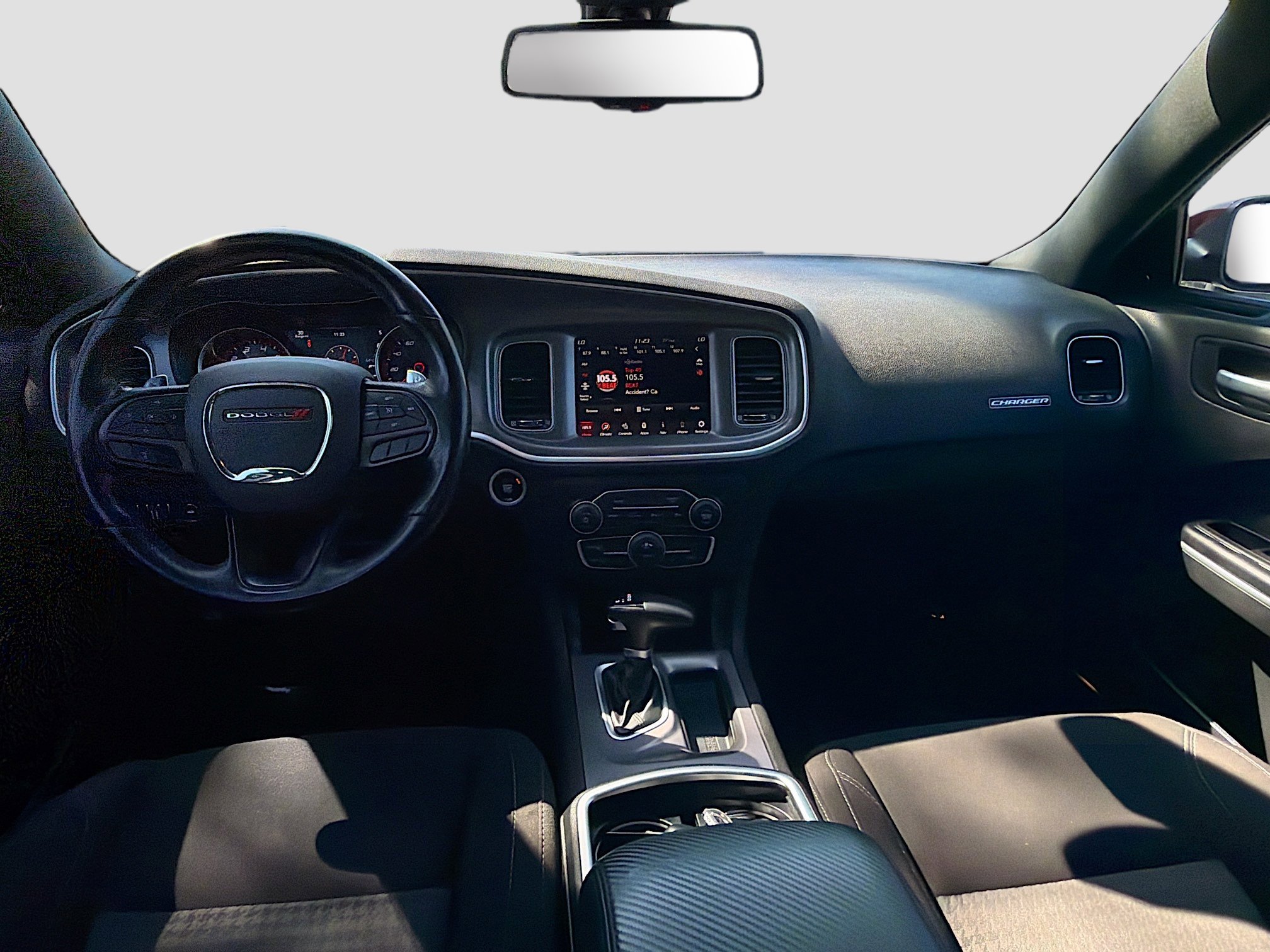 Used 2022 Dodge Charger SXT w/ Driver Convenience Group image 15