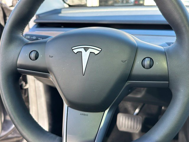 Used 2023 Tesla Model Y Performance AWD/4WD image 8