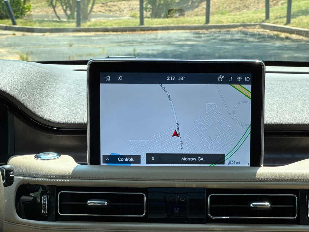 Used 2022 Lincoln Aviator Reserve w/ Equipment Group 201A AWD/4WD image 20