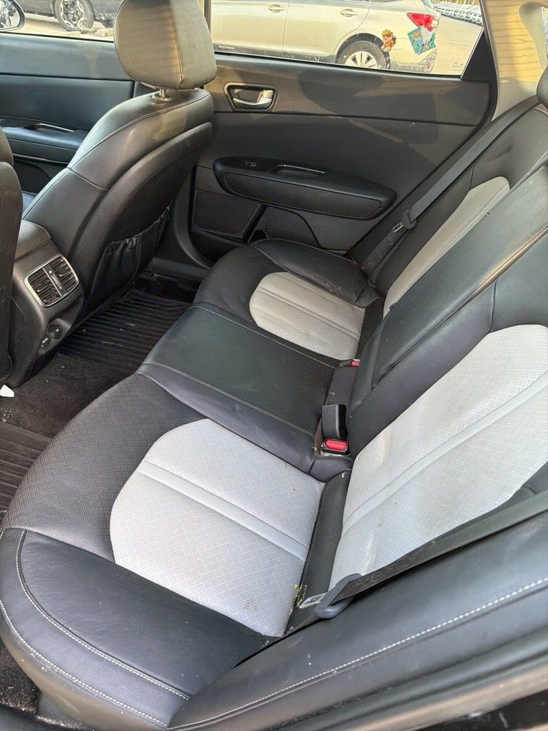 Used 2019 Kia Optima EX w/ EX Premium Package image 9