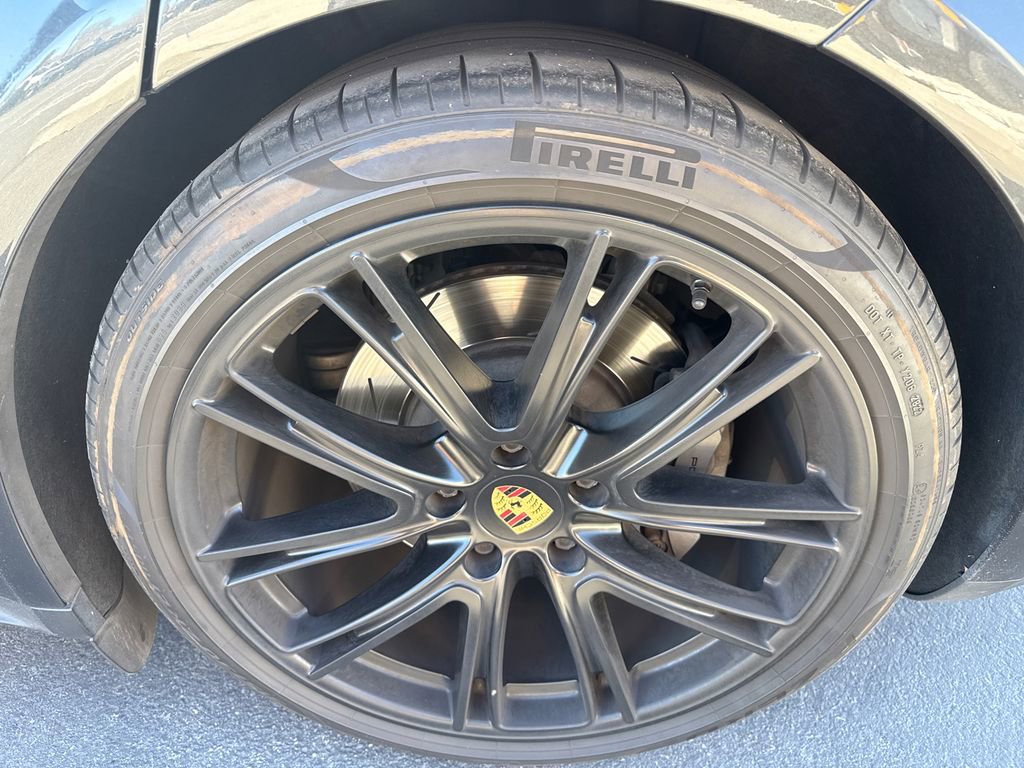 Used 2020 Porsche Panamera 4S image 6
