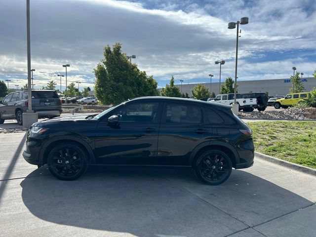 Used 2025 Honda HR-V Sport image 4