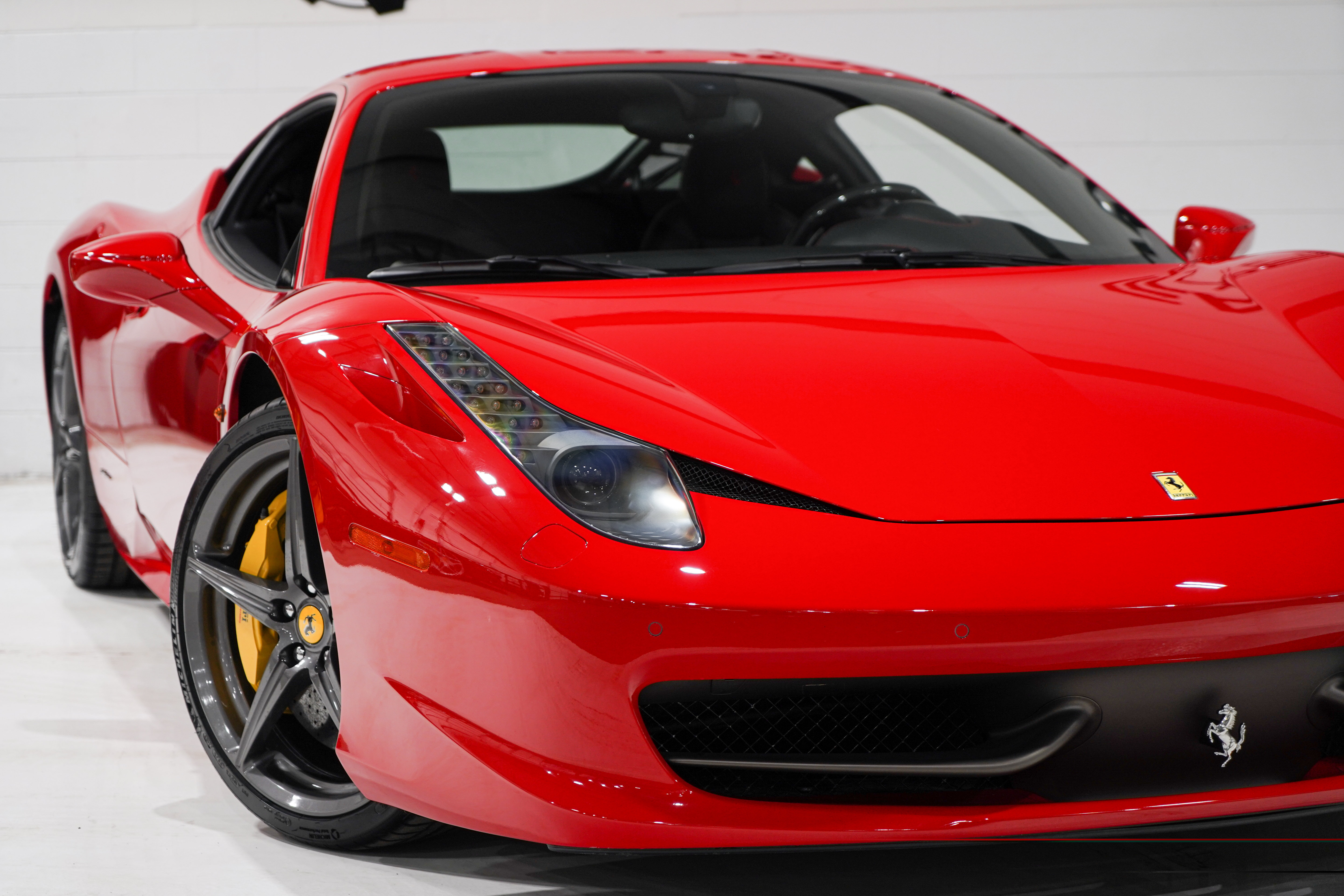 Used 2014 Ferrari 458 Italia Coupe RWD image 24