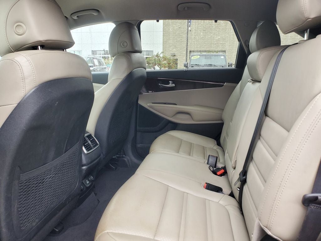 Used 2017 Kia Sorento EX w/ EX V6 Premium Package AWD/4WD image 26