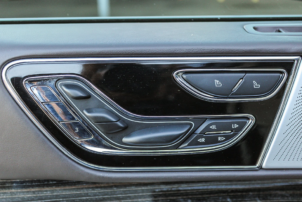 Used 2024 Lincoln Navigator Black Label AWD/4WD image 24