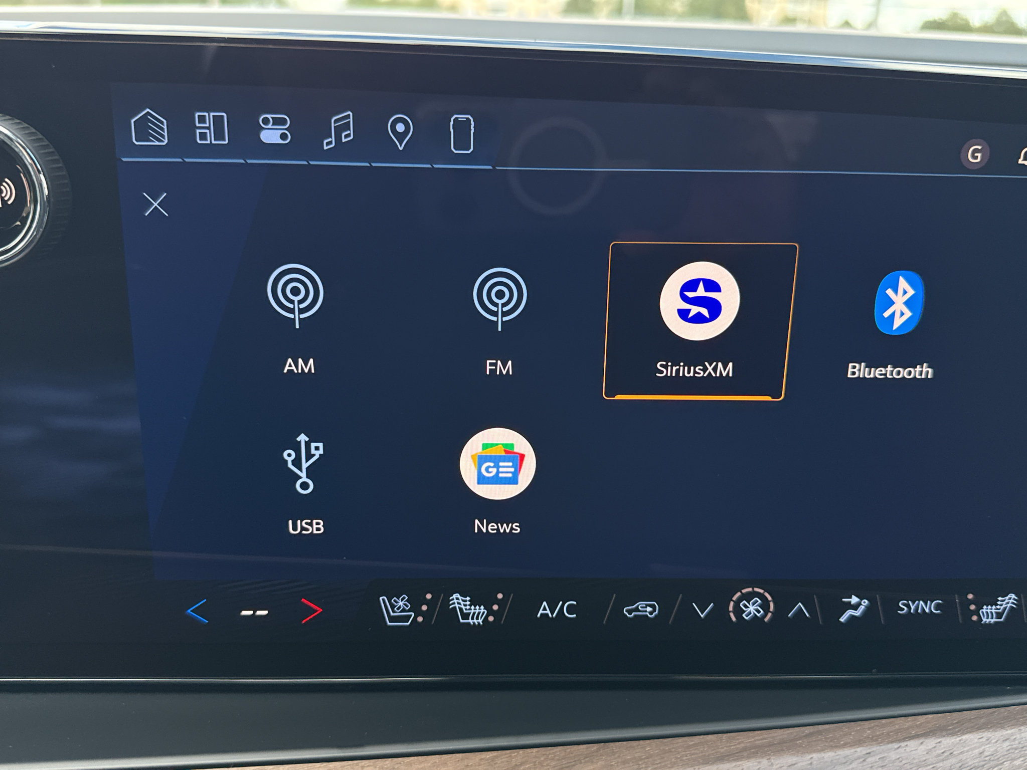 New 2026 Chevrolet Suburban High Country AWD/4WD image 27