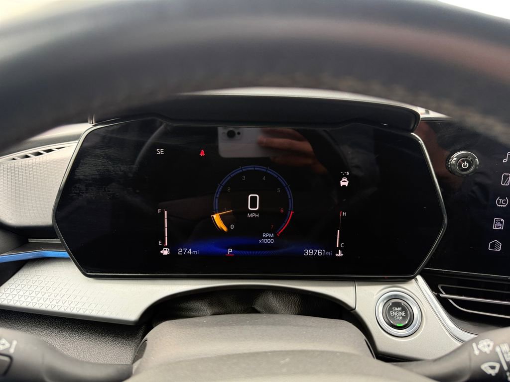 Certified 2024 Chevrolet Trax LT w/ LT Convenience Package image 14