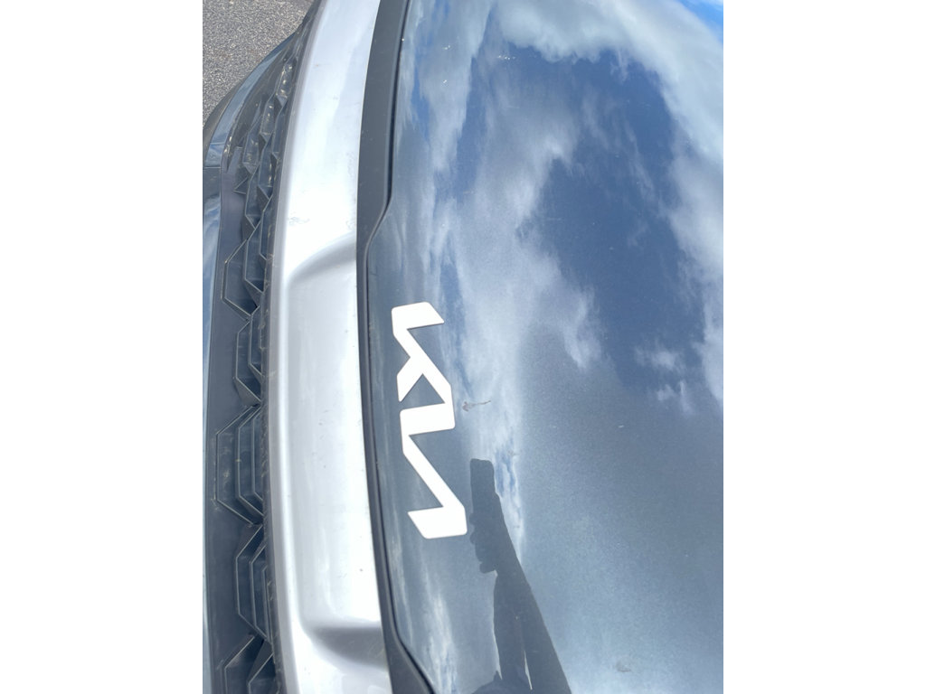 Used 2025 Kia Sportage LX image 25