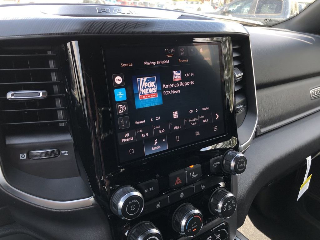 New 2026 RAM 1500 4x4 Crew Cab image 27